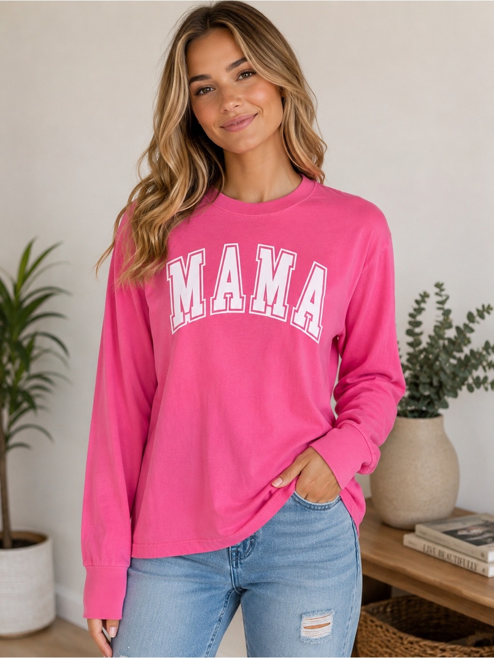 Comfort Colors Women’s Pink MAMA Long Sleeve T-Shirt Size Small NWT